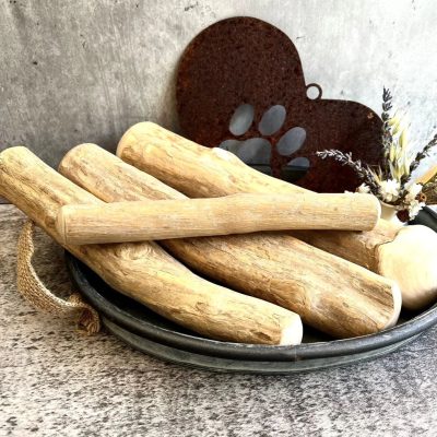 НОВО Кост от кафеено дърво размер M (бр) - устойчива и безопасна алтернатива за дъвчене